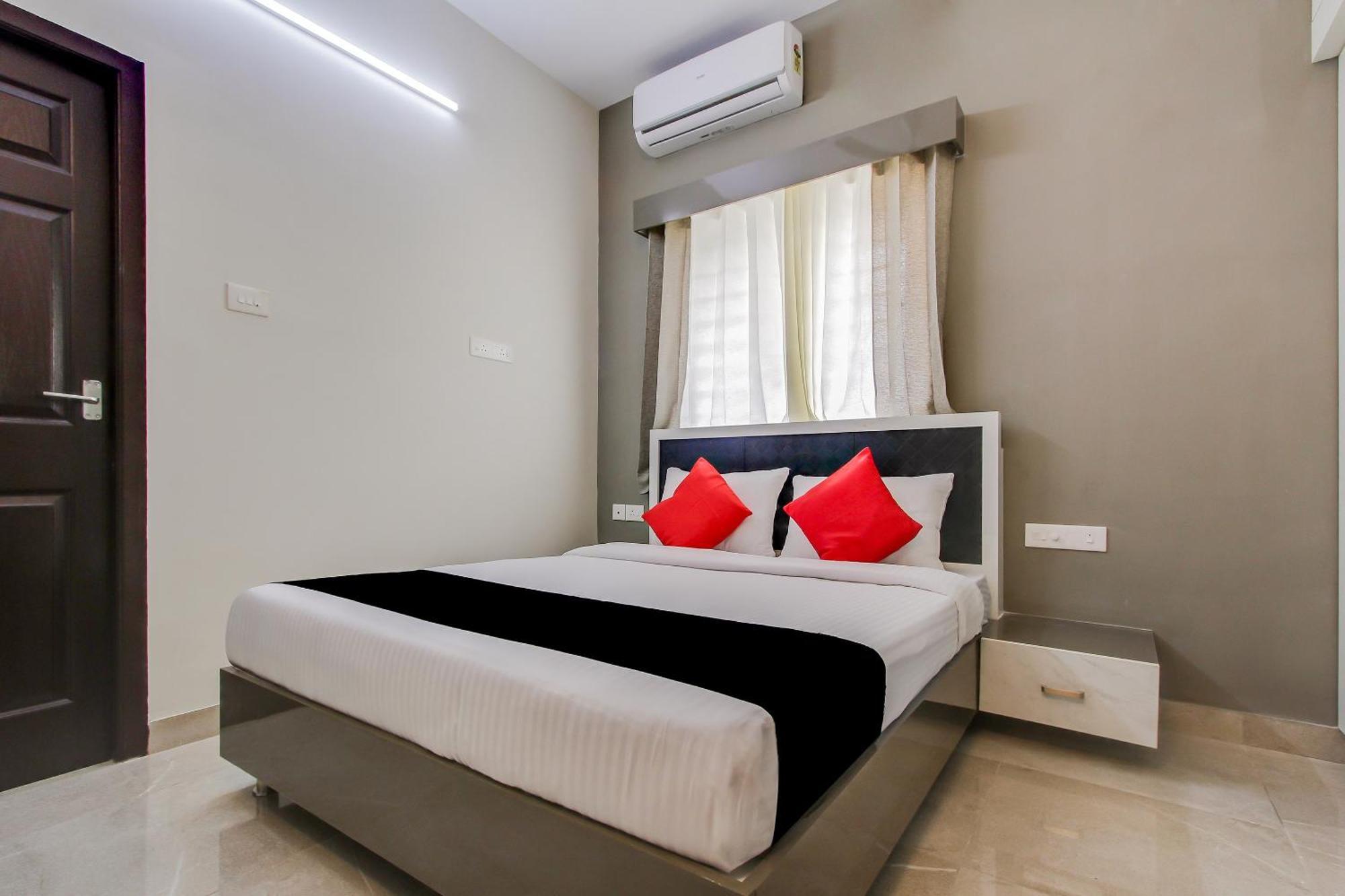 Capital O New Paradise Inn Irugur Exterior foto